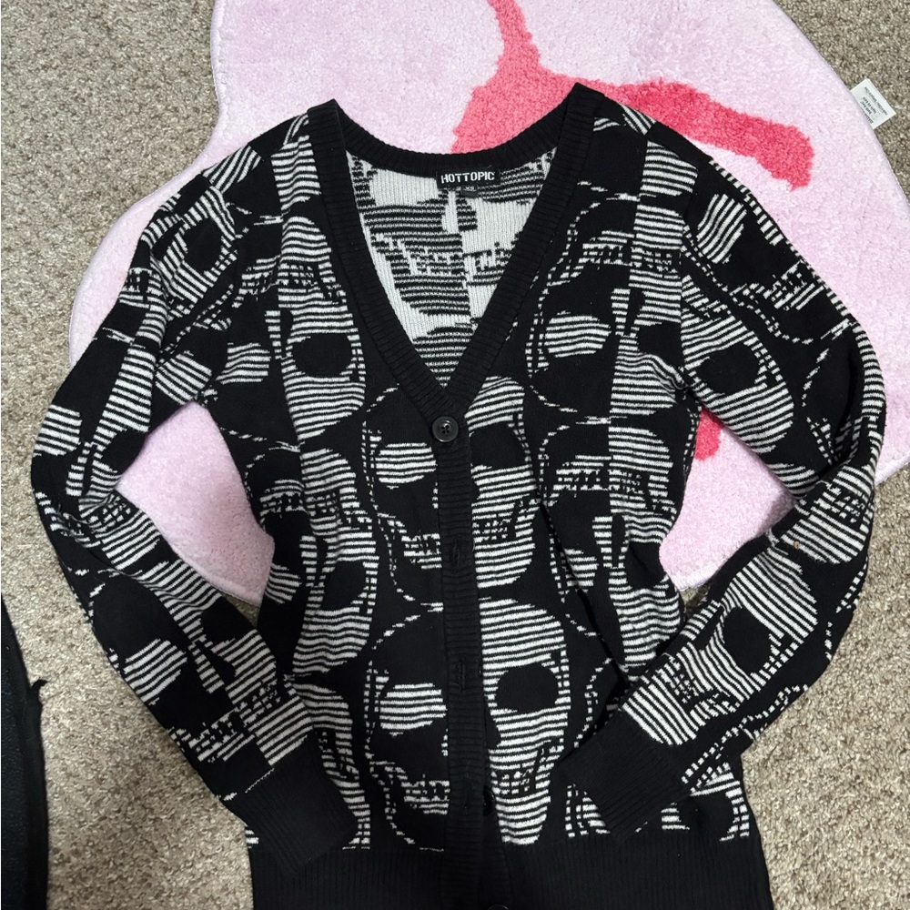Hot Topic Black and White Skull Cardigan